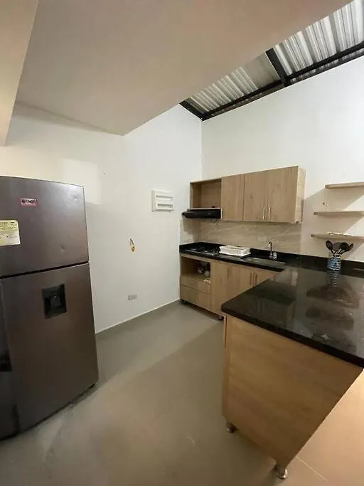Aparta-Hotel Laureles 305 Медельин Апартаменты