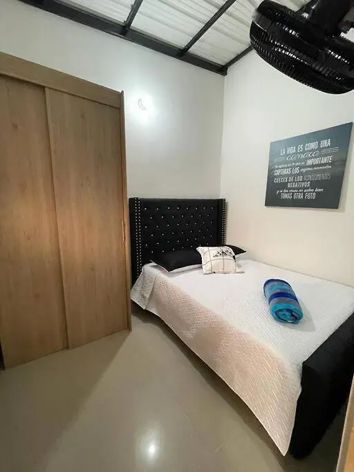 Aparta-Hotel Laureles 305 Медельин Колумбия
