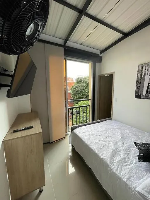 Aparta-Hotel Laureles 305 Medellín 0*,